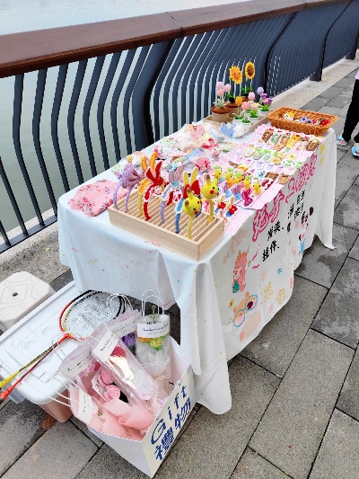 魔域私服赚钱方法有很多种，大家唯独偏爱摆摊 - 轩辕网